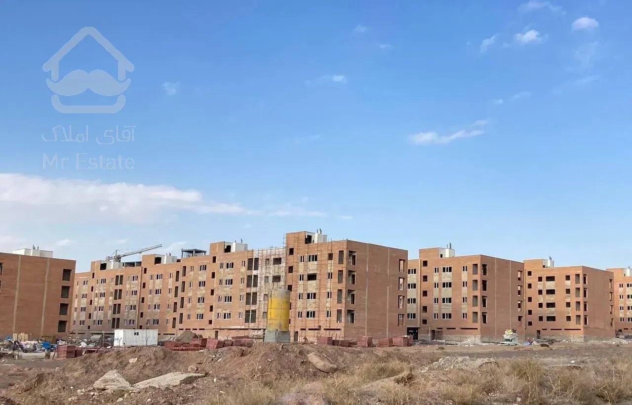 واحد ۹۵ متری پارکینگ دار(فاز ۷شمالی)