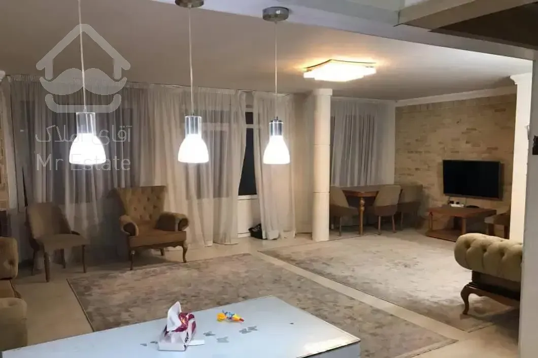 ۱۰۰متر همکف+۱۰۰ متر حیاط اختصاصی جنوبی اول هاشمیه