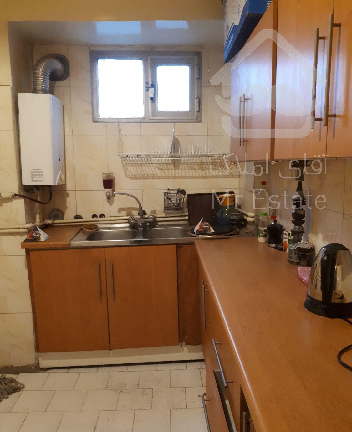 آپارتمان قابل  بنگاه اتومبیل