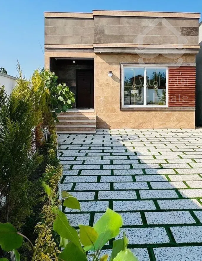 ویلا باغچه نما سنگ نوساز شهرکی سند تک‌برگ