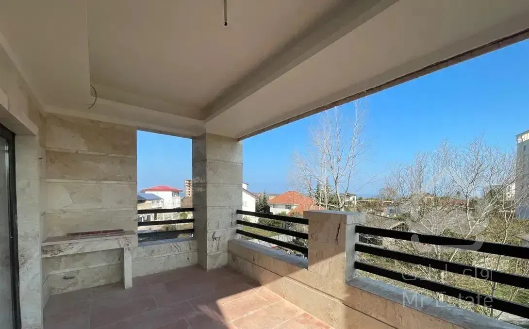 آپارتمان ۱۵۵ متری ساحلی با تراس قابل چیدمان