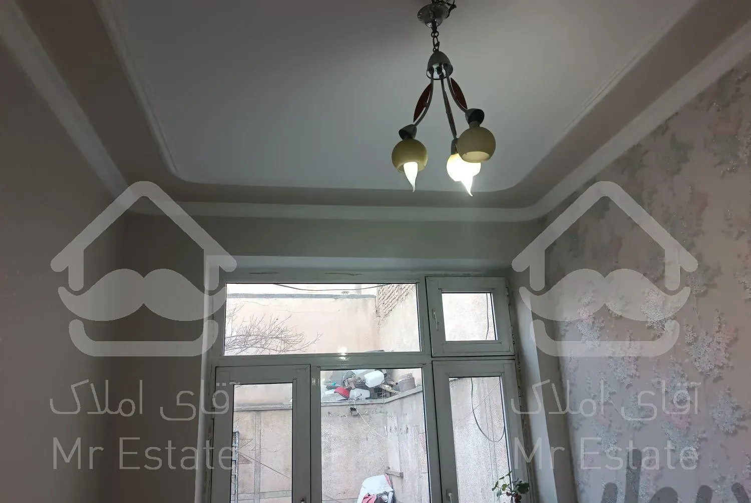 نصب کاغذ دیواری و نقاشی ساختمان