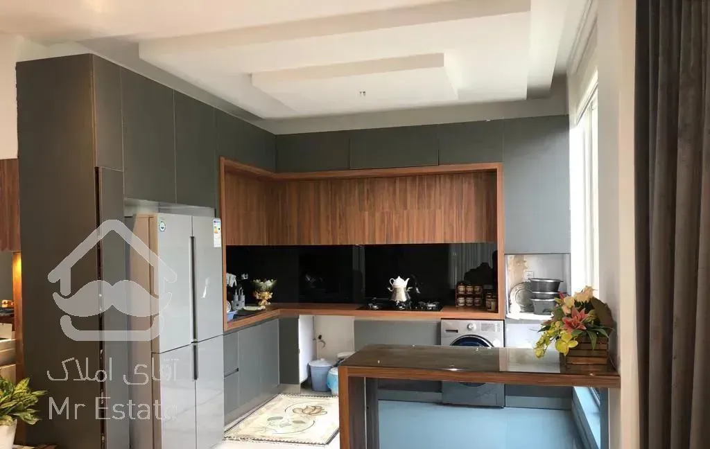 اپارتمان 130متری دوخوابه تک واحدی