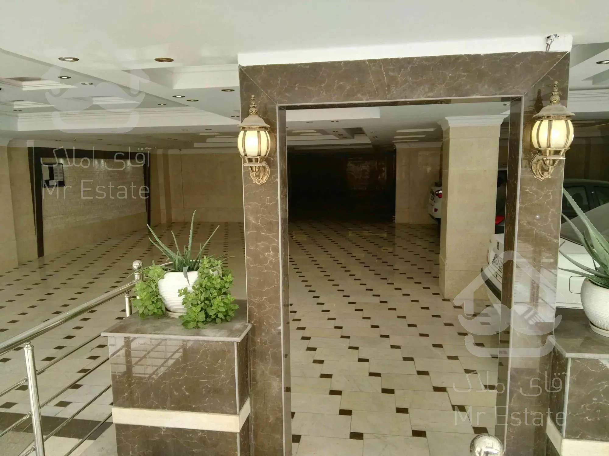 ۷۵ متر نوساز سوپر لوکس بلوار فردوس شرق ابراهیمی شمالی