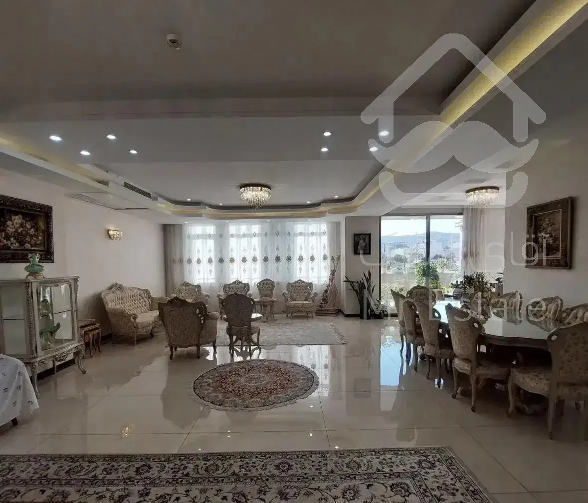 هفت تیر ‌* ۳۳۰متر * چهارخواب نوساز * طبقه ۴