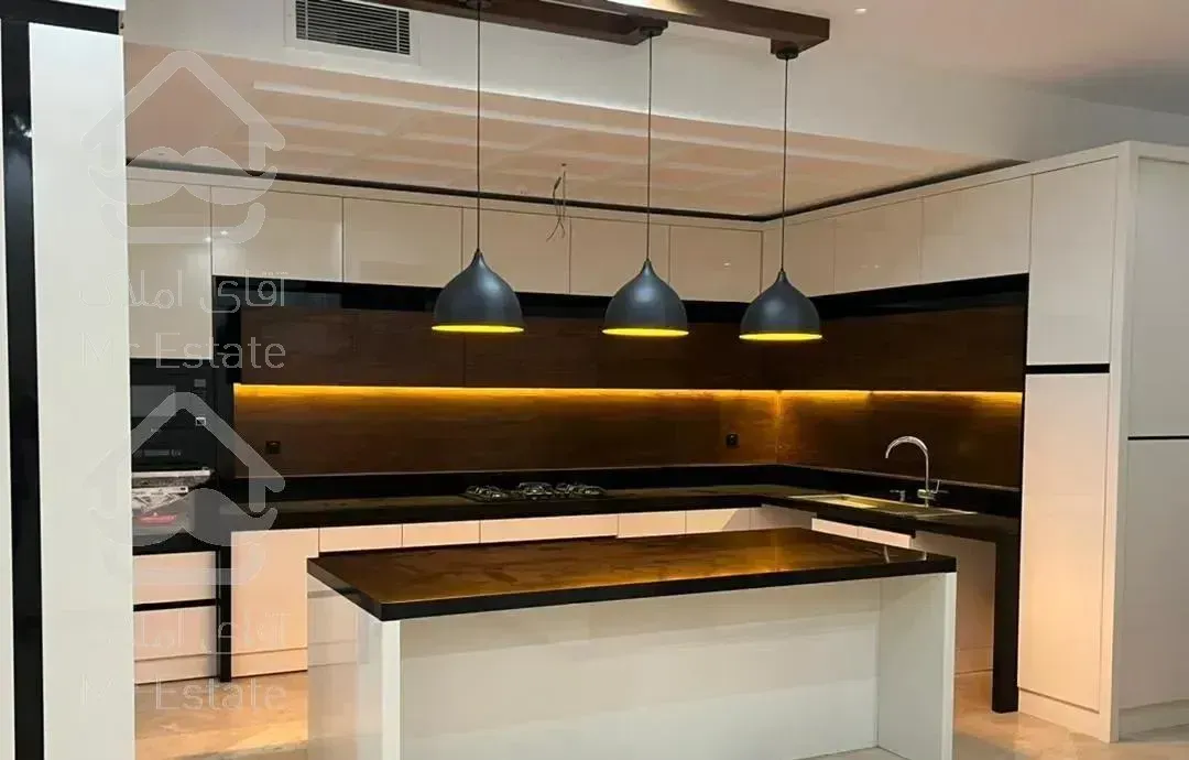 ۱۱۴ متر کلیدنخورده / میلادها با...