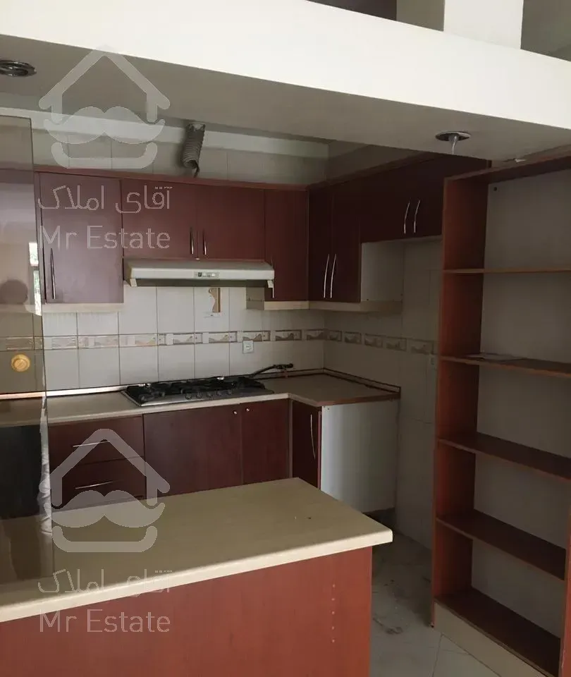 واحد ۹۹ متری شریعتی،قلهک