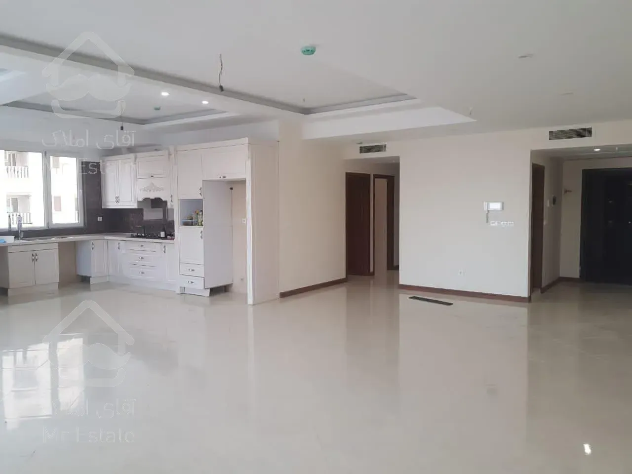 ۱۱۴ متر ویو ابدی دوبر نورگیر خوش نقشه