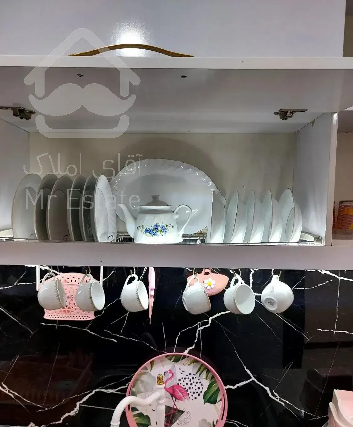 آپارتمان فروش فوری/ نزدیک حرم/ با تمام لوازم /