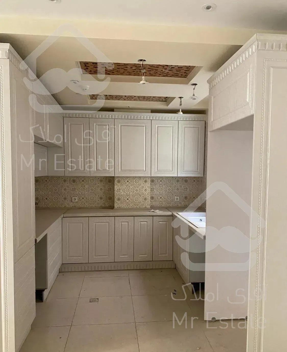 ۸۰ متر آپارتمان واقع در لویزان