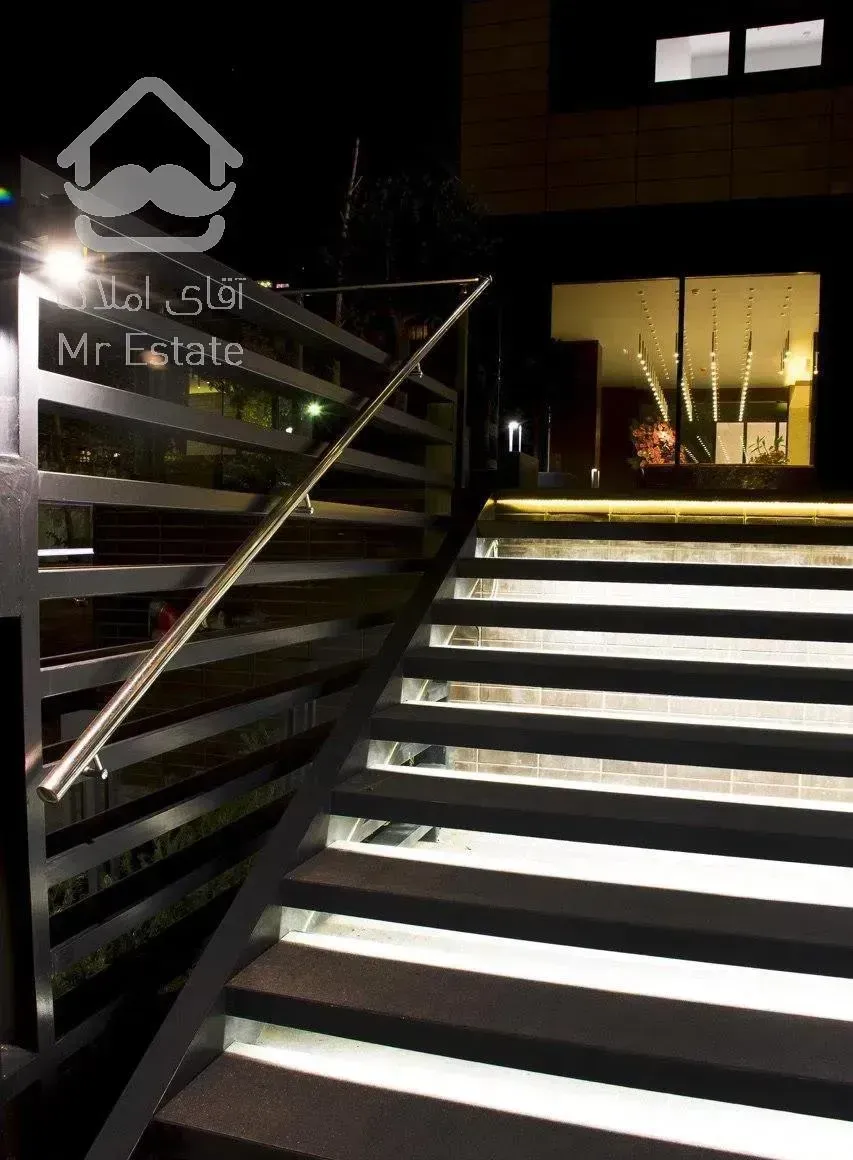 ۱۷۶متر مدرن  ۲۰متر تراس فول مشاعات