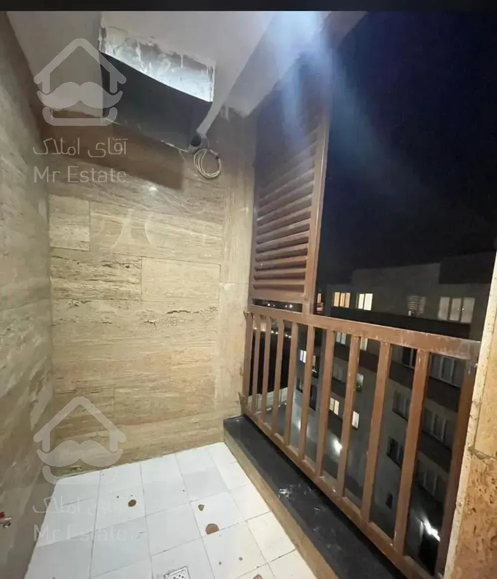 آپارتمان ۱۱۰ متری /طبقه آخر/ویو ابد