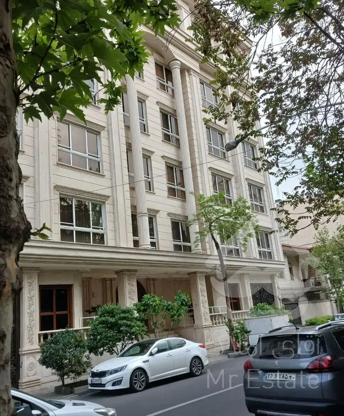 فروش آپارتمان ۳۲۷متری در گران ترین فرعی اقدسیه