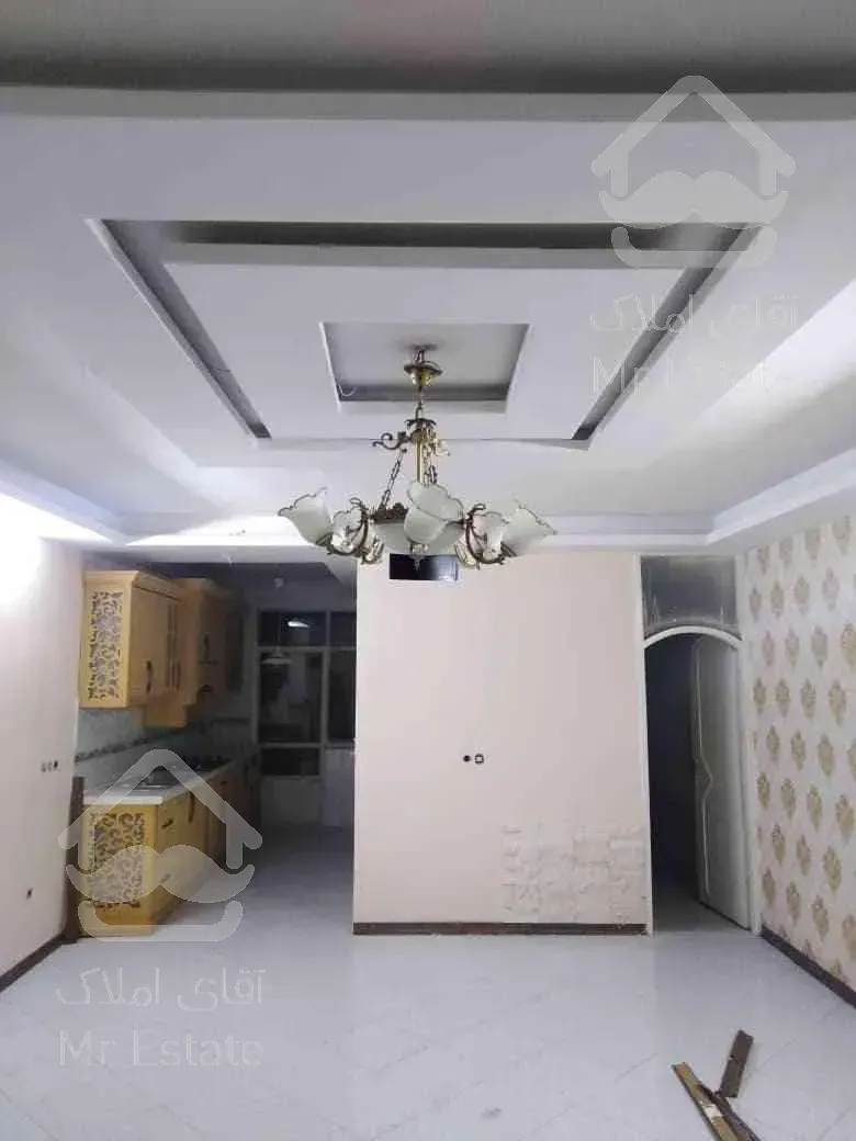 واحد ۸۰متری همکف