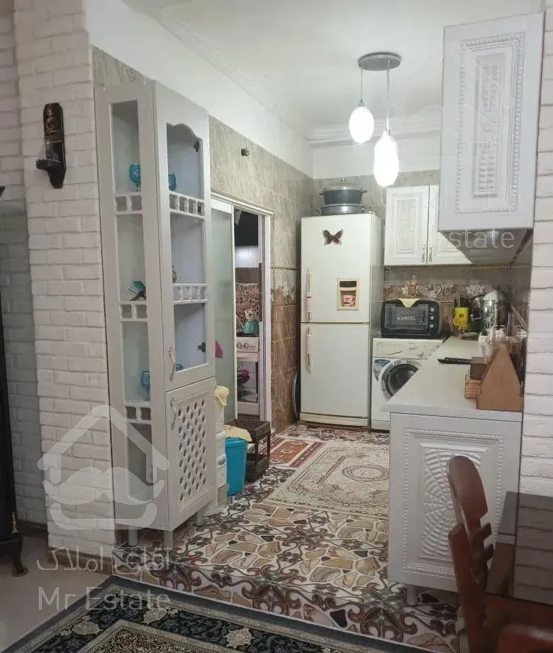 آپارتمان ۸۷ متری دو طرف عبور تک واحدی