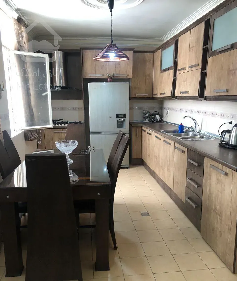 ۹۵ متر ۲ خواب صرافهای جنوبی  رهن یا رهن و اجاره