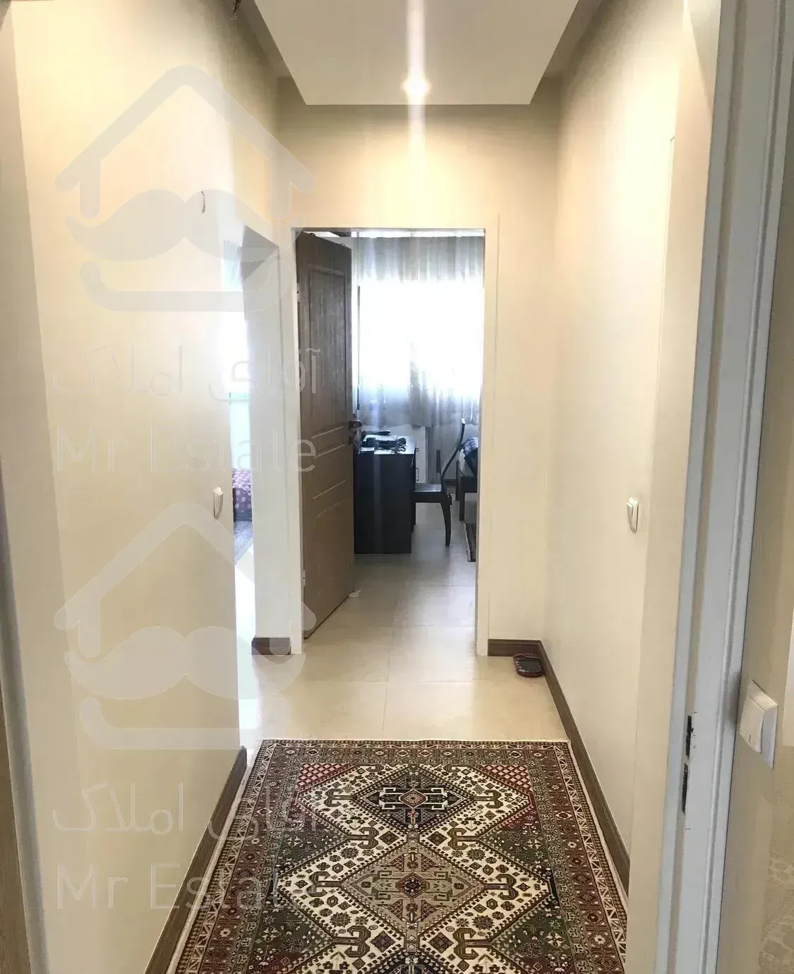 شهرک امید * ۱۵۷ متر * ۳ خوابه * طبقات