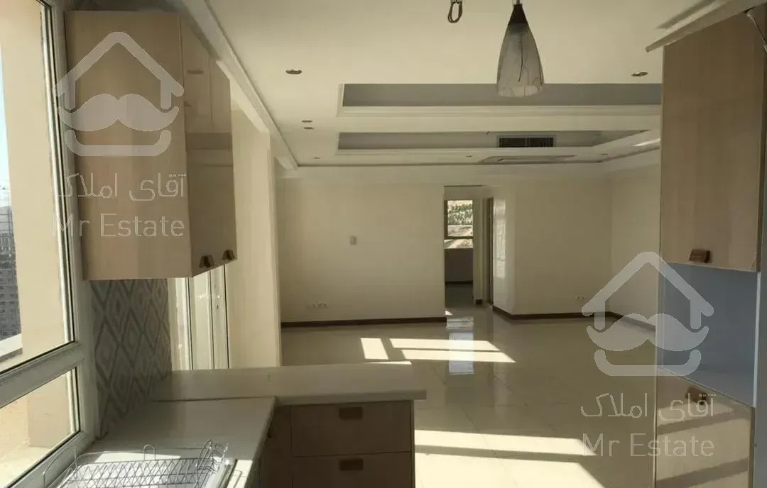 آپارتمان ۱۰۸ متری ، ۲ خوابه ، طبقه ۲۳ ، ویو دار