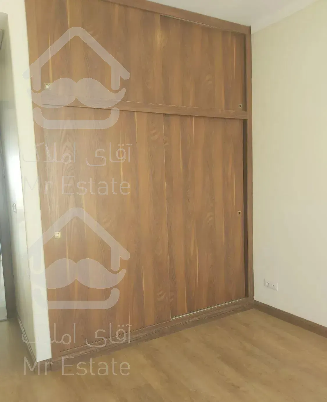 ۱۰۶متر کلید نخورده ازگل