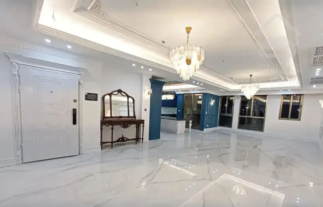 واحد 200/متری و ویلایی دو طبقه