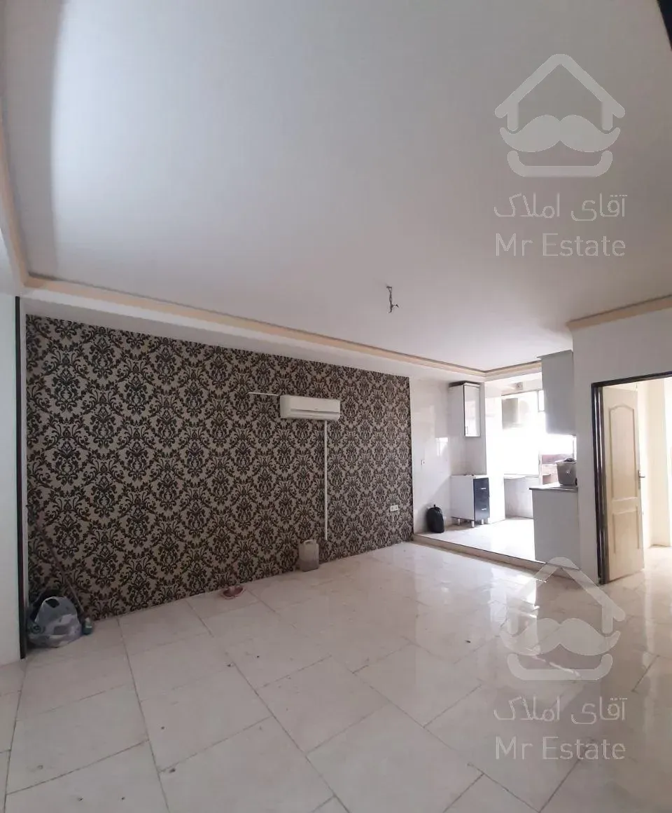 53 متر طبقه 5 با آسانسور و پکیج و کولر گازی