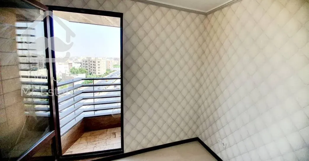 ۶۰ متر بهترین طبقه و ویو