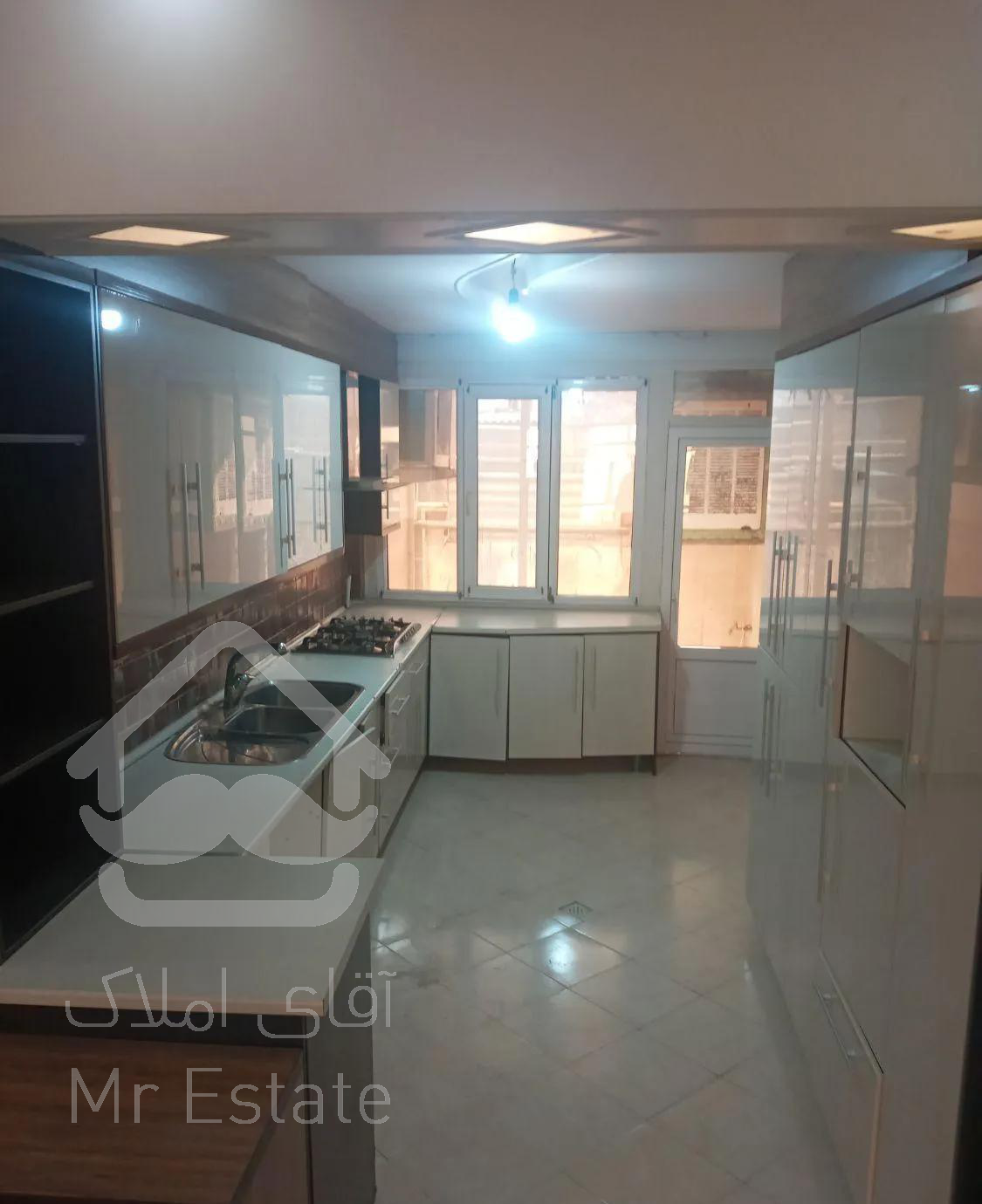 شیان ۱۳۲متر دو خواب لویزان