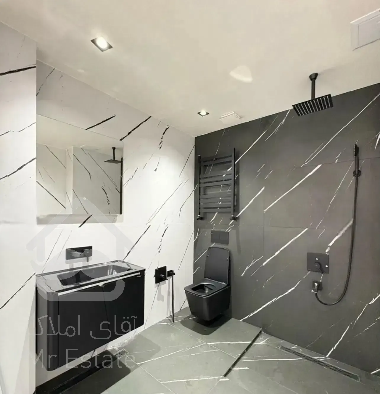 نیاوران/۱۲۷متر/مدرن/بدون مشرف