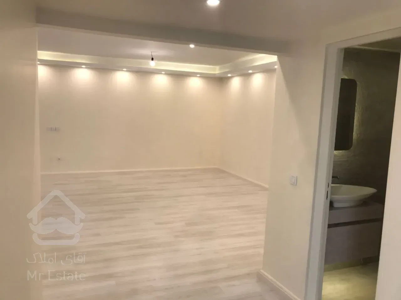 128 متر فروش هروی قبا