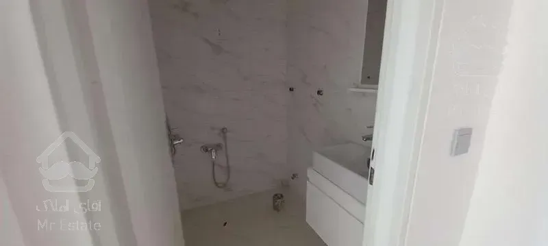 آپارتمان 100متری_ کریم آباد_ مناسب سرمایه گذاری