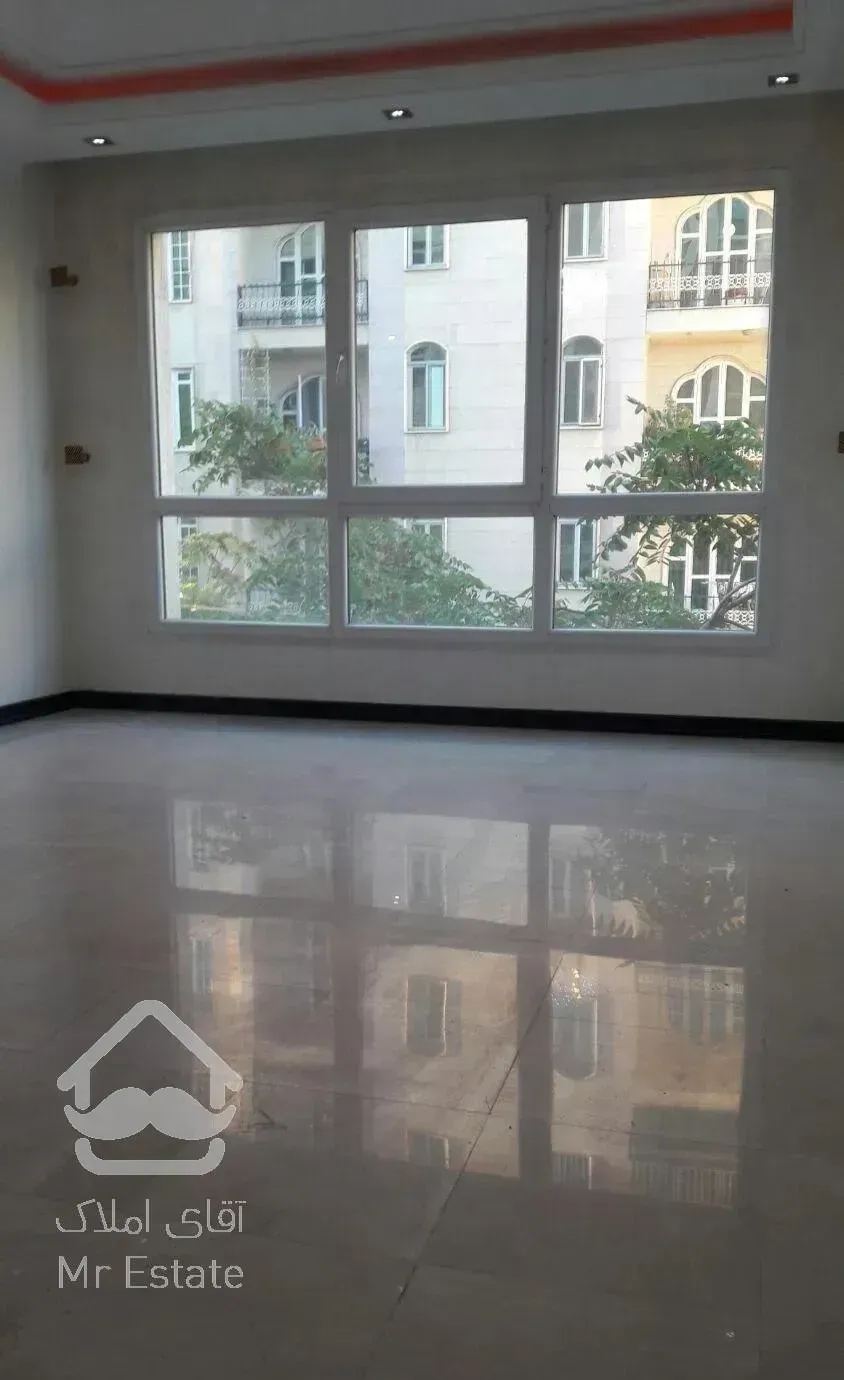 آپارتمان ۹۸ متری ۲ خوابه (حصاری)