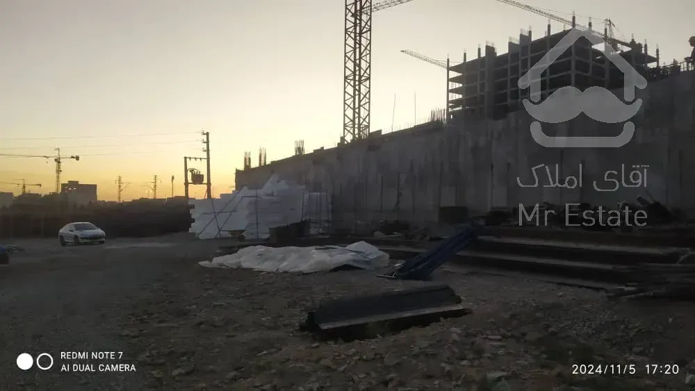 پیش فروش واحد۱۰۶متری شهرک گلستان قابل تهاتر اقساطی