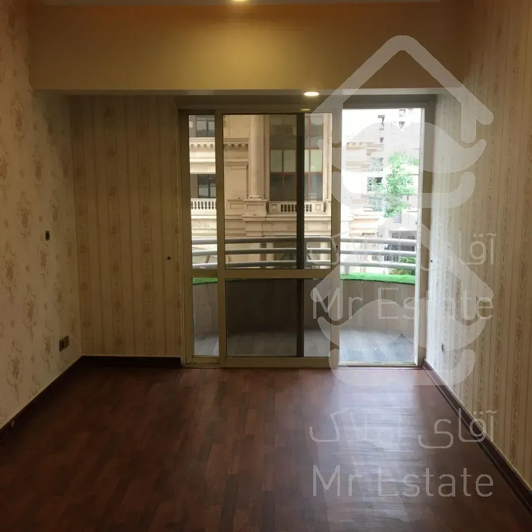 نیاوران /١٩٠متر/سه خواب/فروش فوری