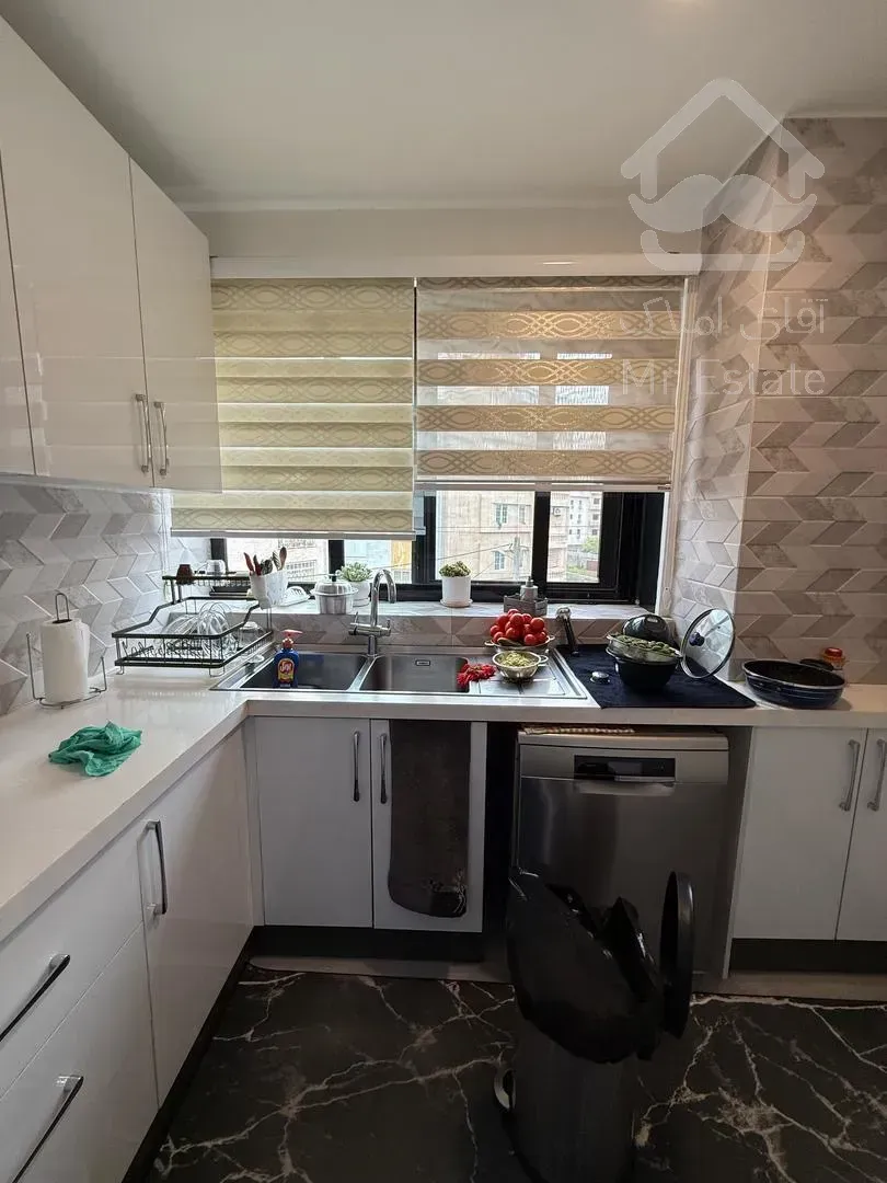 فروش واحد ۲۲۰متری در بلوارگیلان