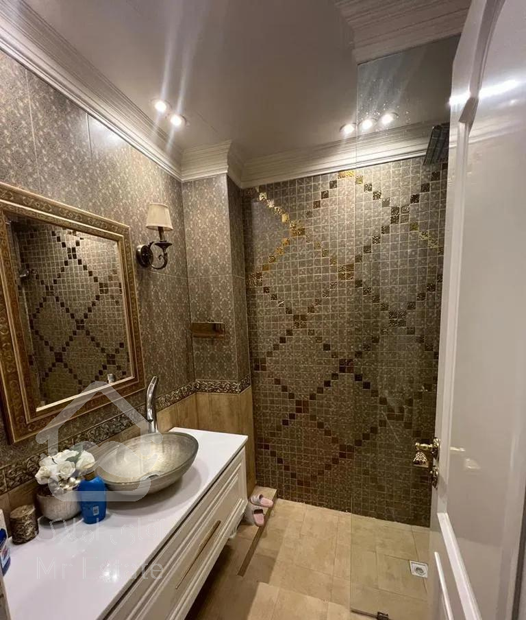 رویال کلاسیک/ 250 متر 3 خواب / دیپلمات نشین