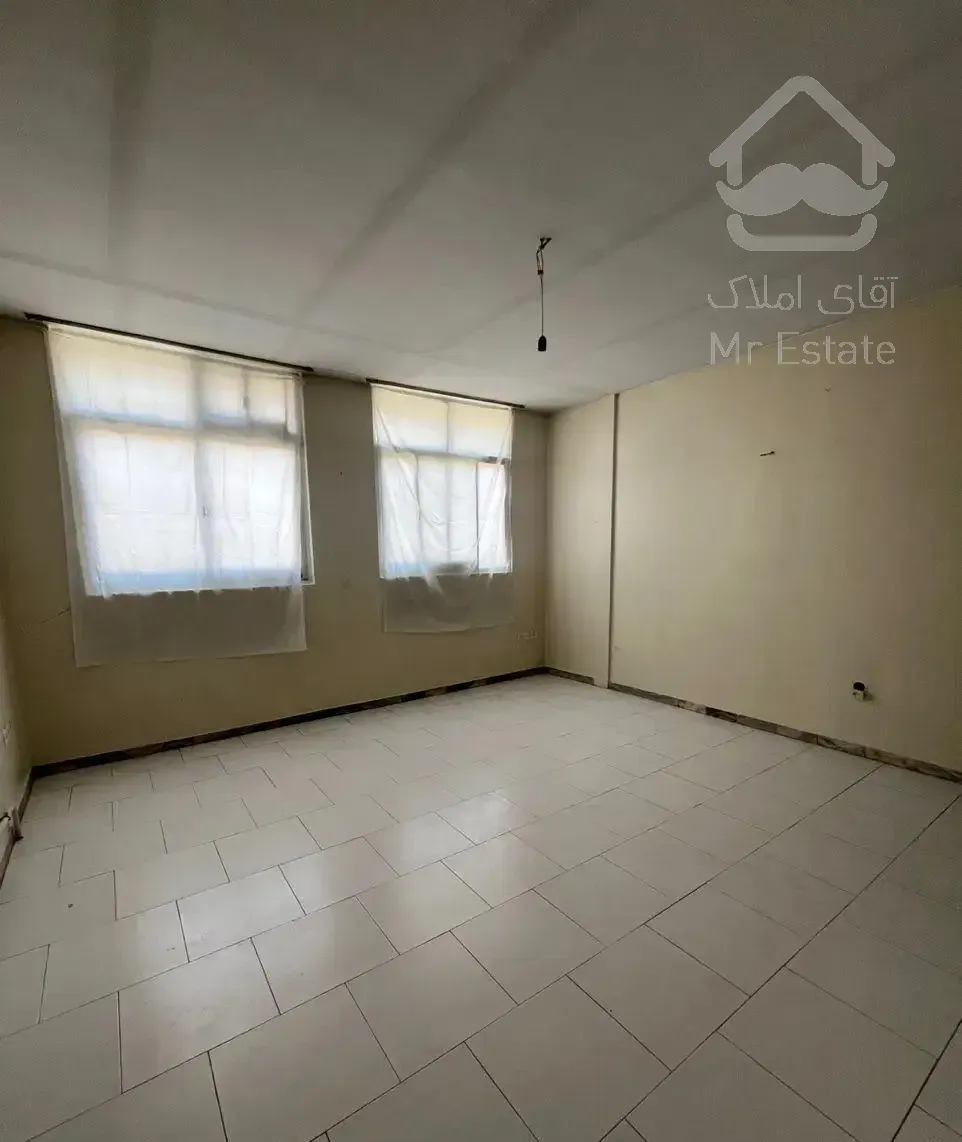 ۶۵ متر یک خواب ، ۱۰ متری بانک، طبقه دوم