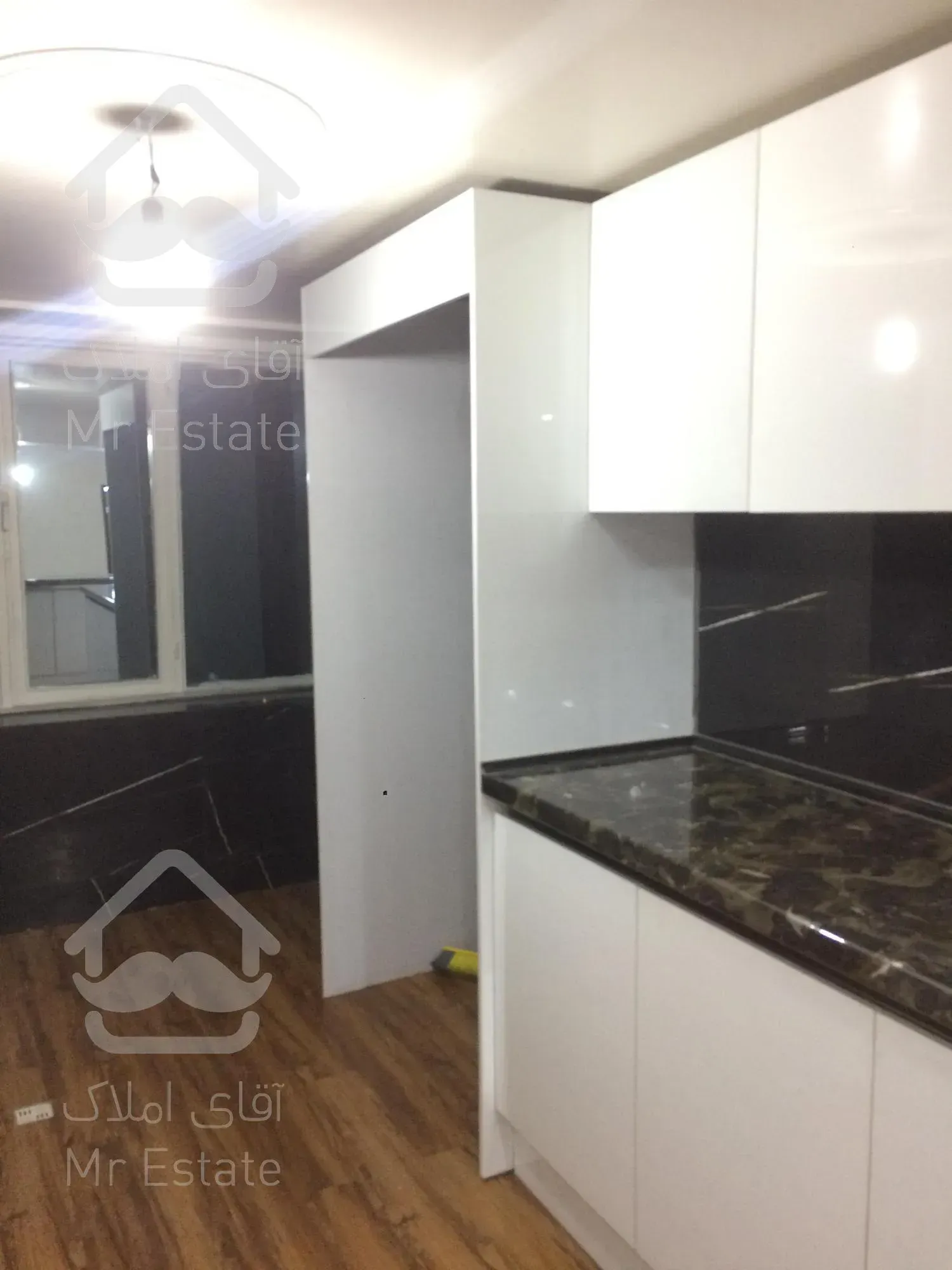 ۱۰۰متر تک واحدی صادقیه فردوس شرق زیر قیمت