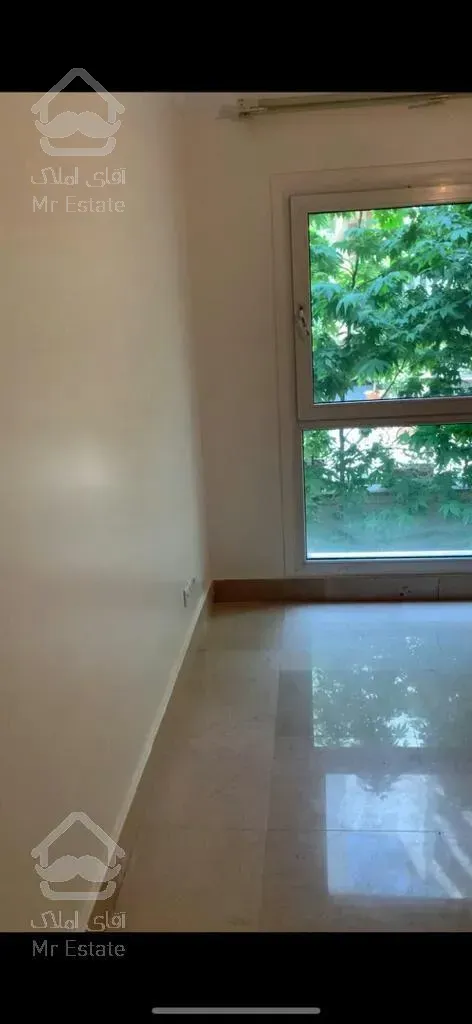 ۲۱۰ متر نیاوران * کلید نخورده *