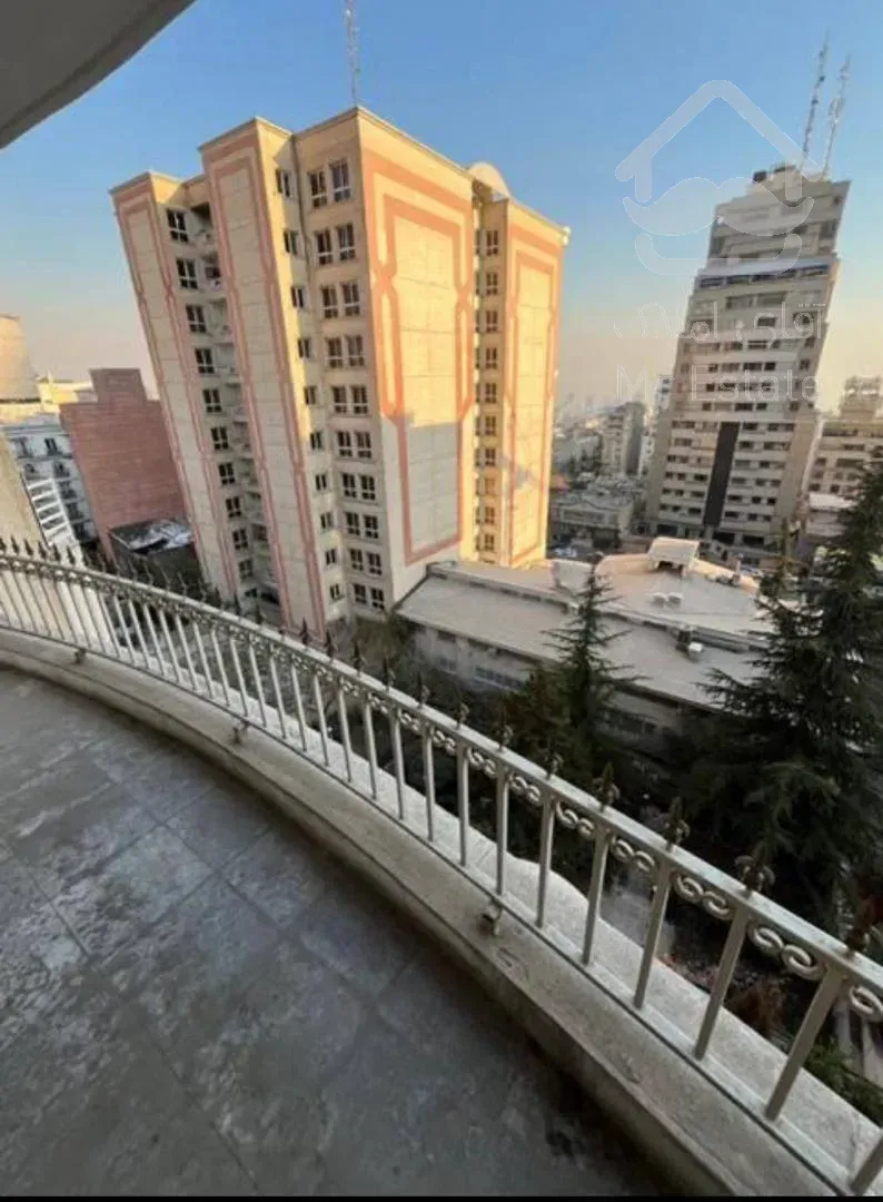 فروش اپارتمان 205 متری در ولنجک