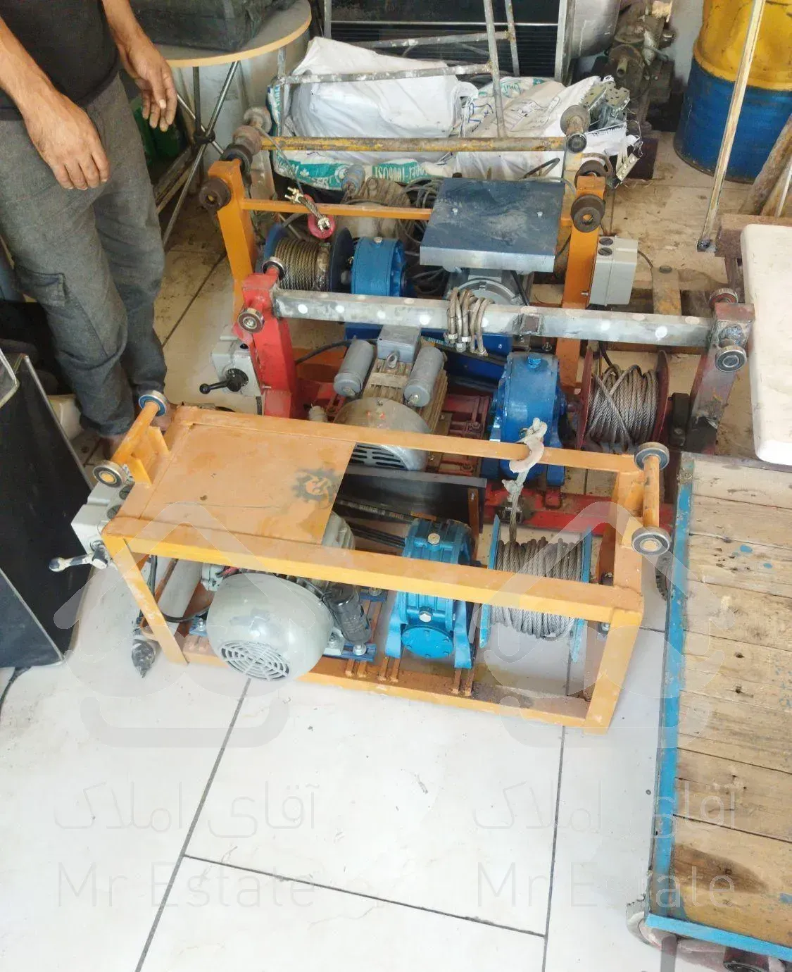 اجاره بالابر و میکسر موتور برق