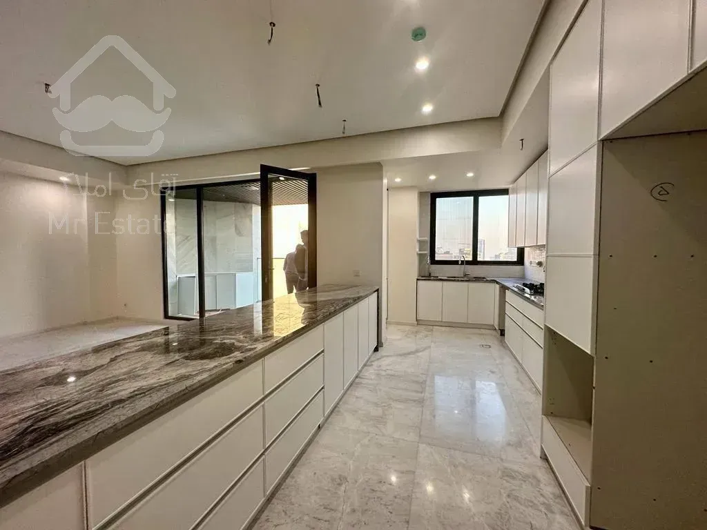 فروش اپارتمان 190 متری محمودیه