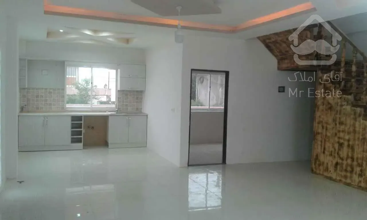 ویلا 225متری محمودآباد نزدیک دریا