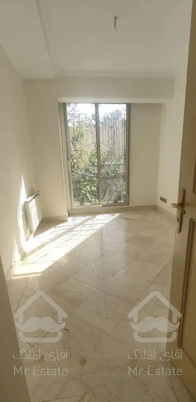 ۱۵۰ متر ۳ خواب/دروس