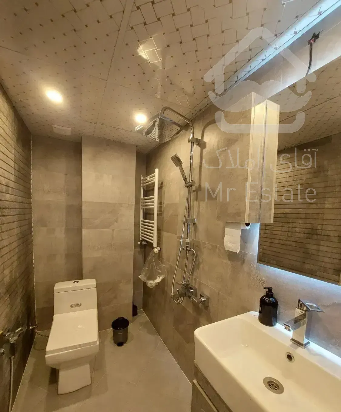 شیخ زیبا با نورگیری خوب