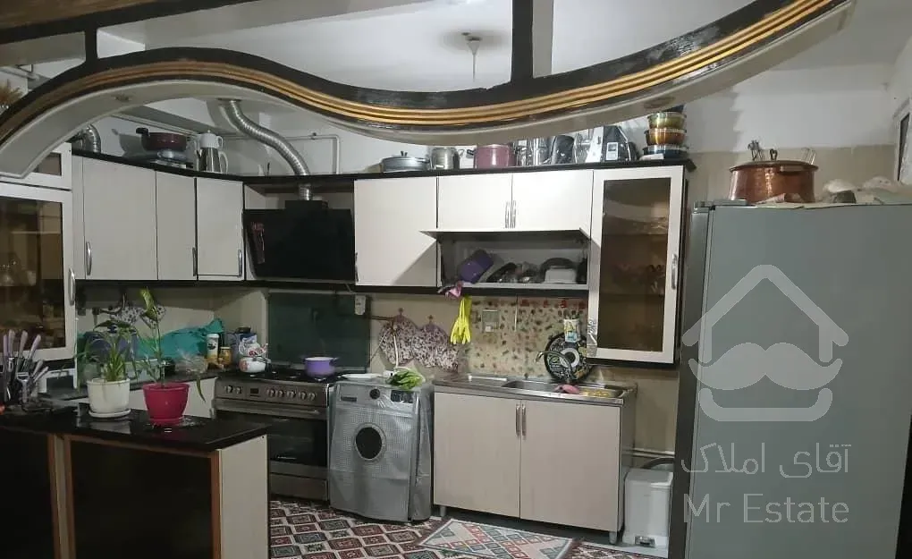 آپارتمان ۱۰۰ متری / گلدشت شرقی / خیابان پروین