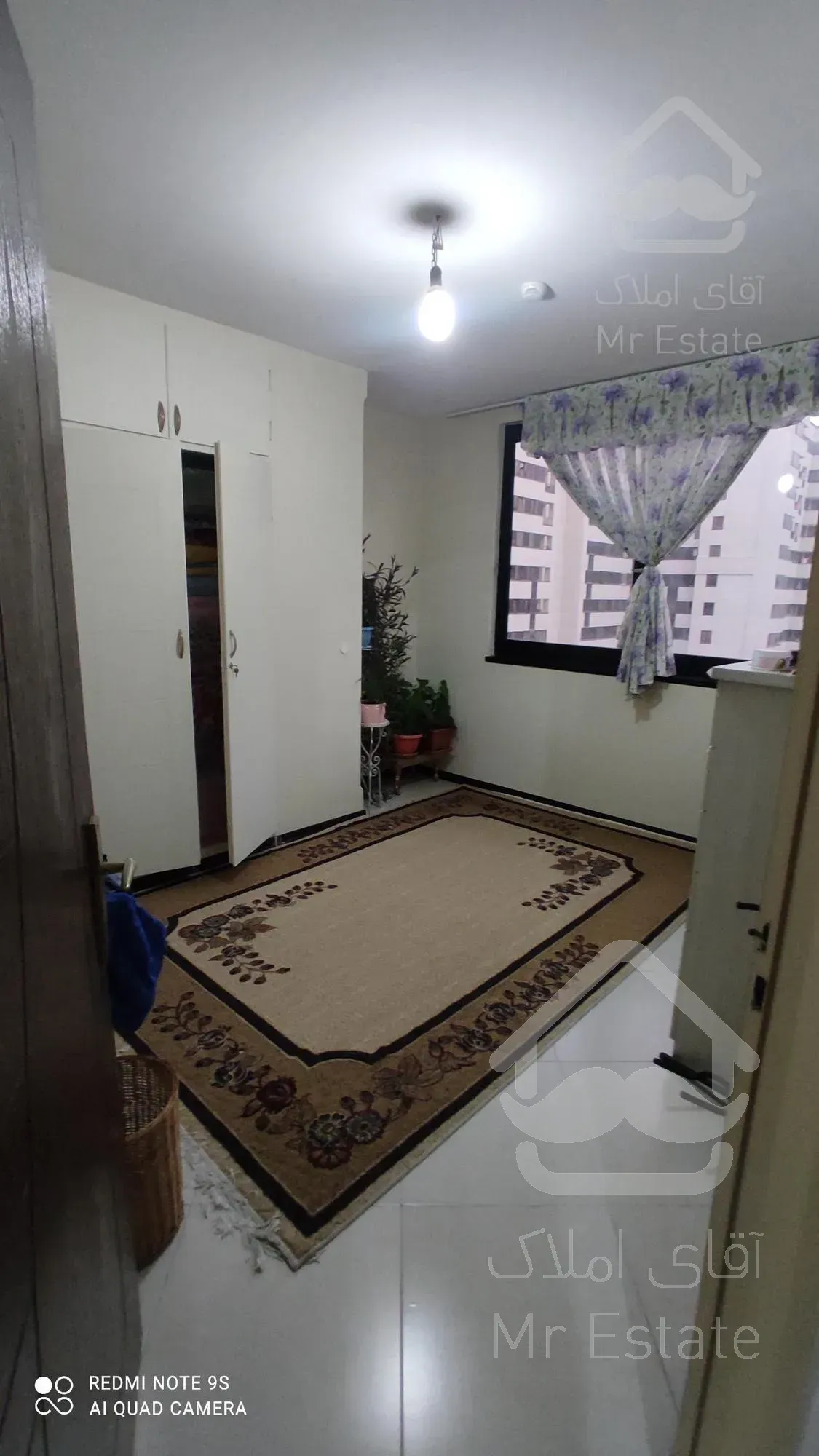 100 متر برج زیتون رو به روی مرکز خرید طوبی