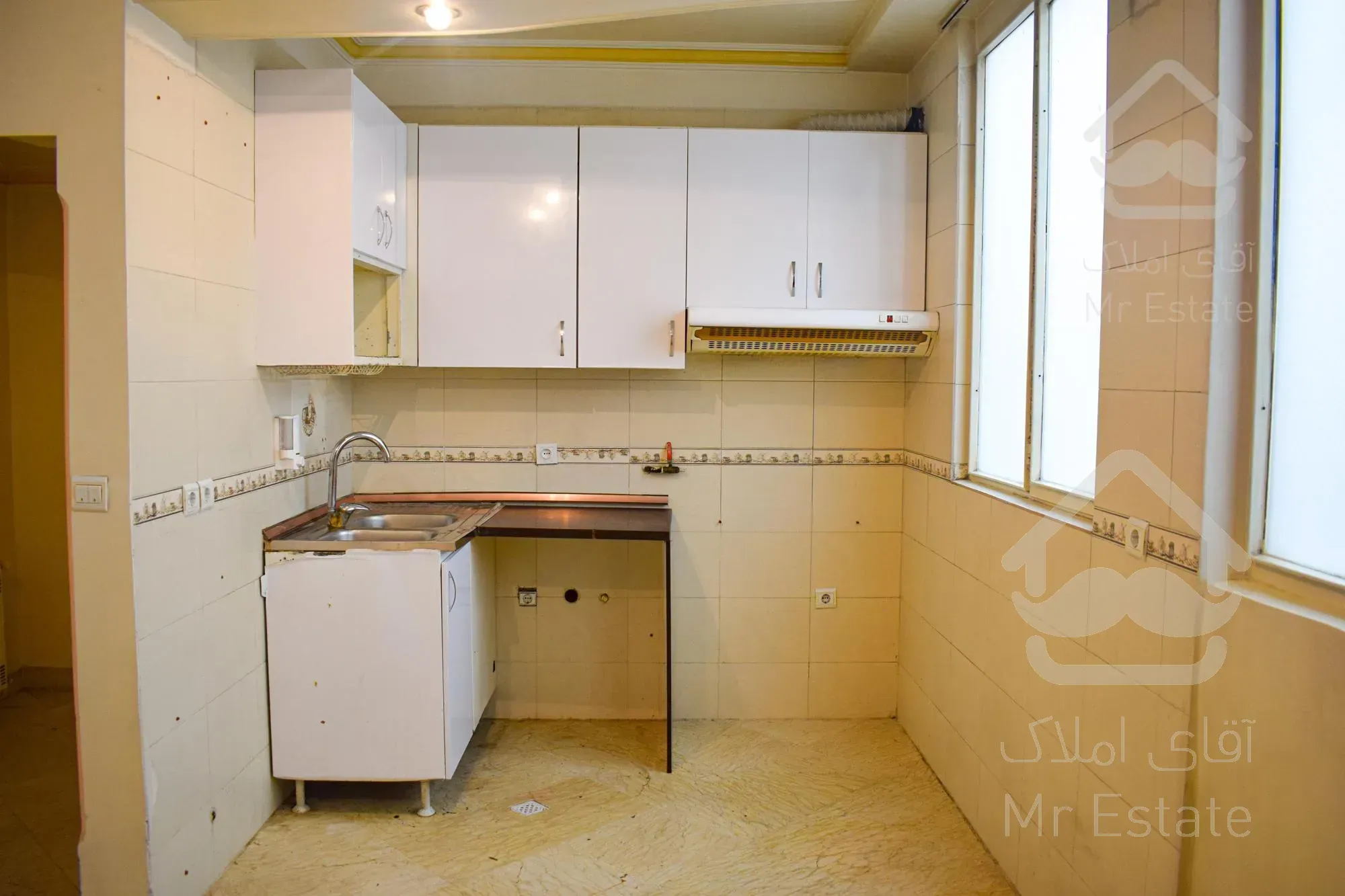 ۶۲ متر فول بهترین فرعی سازمان برنامه با دسترسی عالی زیر قیمت منطقه