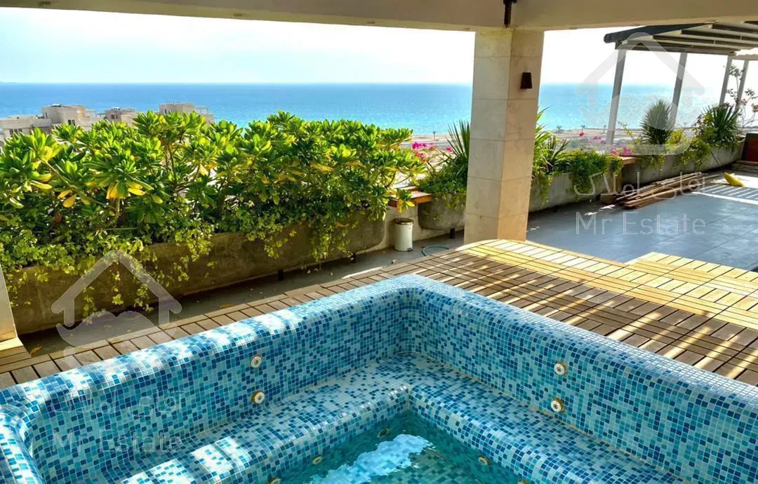 ویلا   ساحلی   فول   لب   دریا