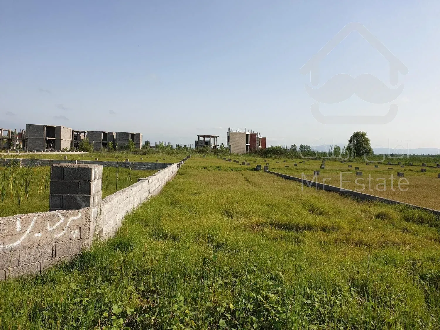 زمین مسکونی داخل بافت مسکونی با امتیازات ارائه سند