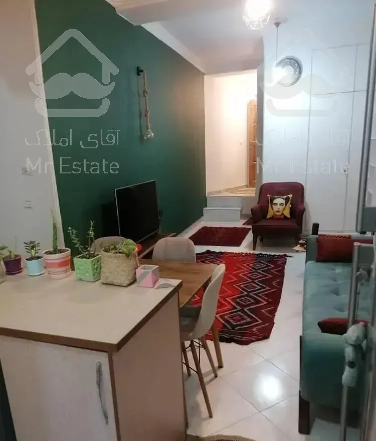 ۵۲مترطبقه همکف،بر خیابان مرتضوی و نواب